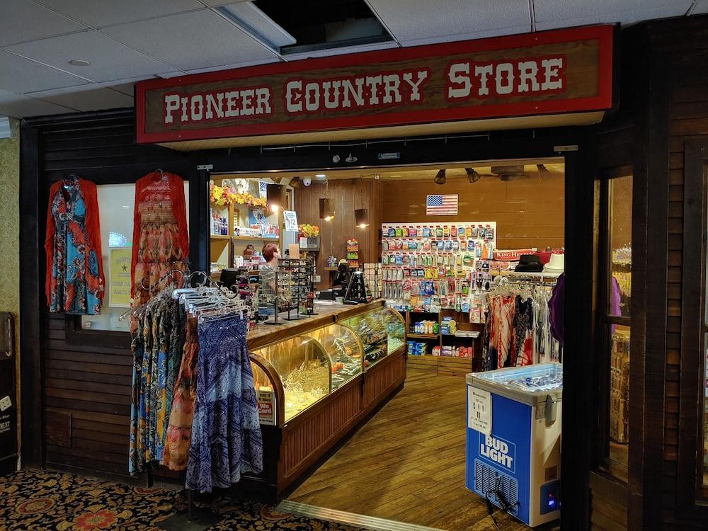 The New Pioneer Hotel Laughlin Bagian luar foto