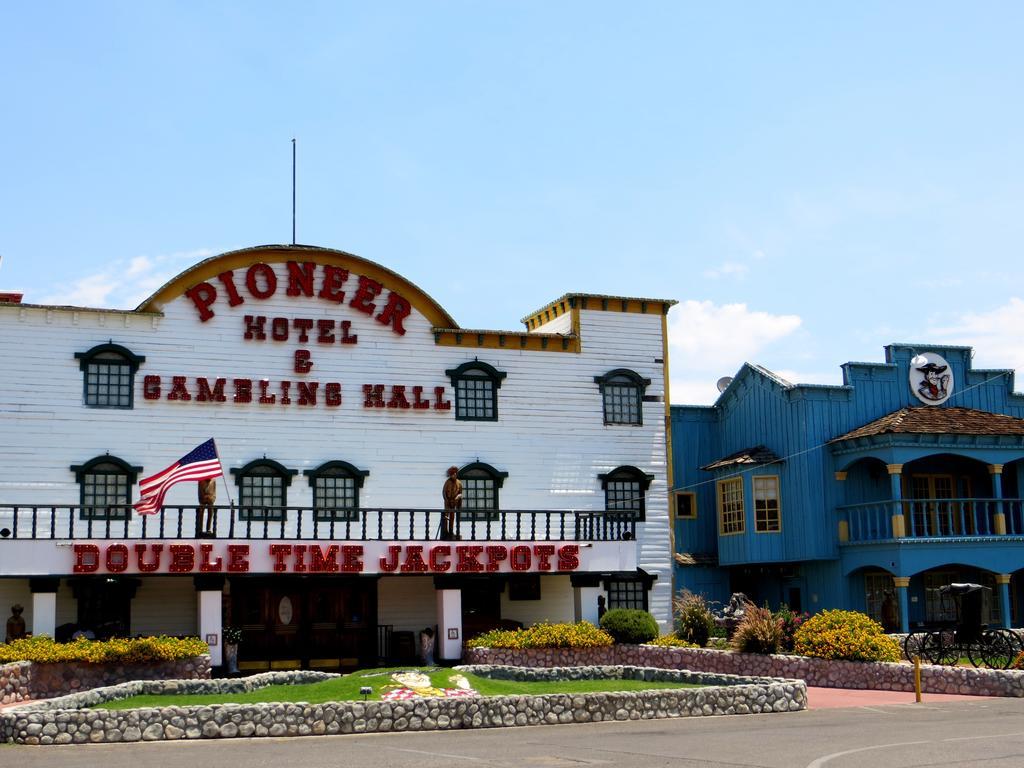 The New Pioneer Hotel Laughlin Bagian luar foto