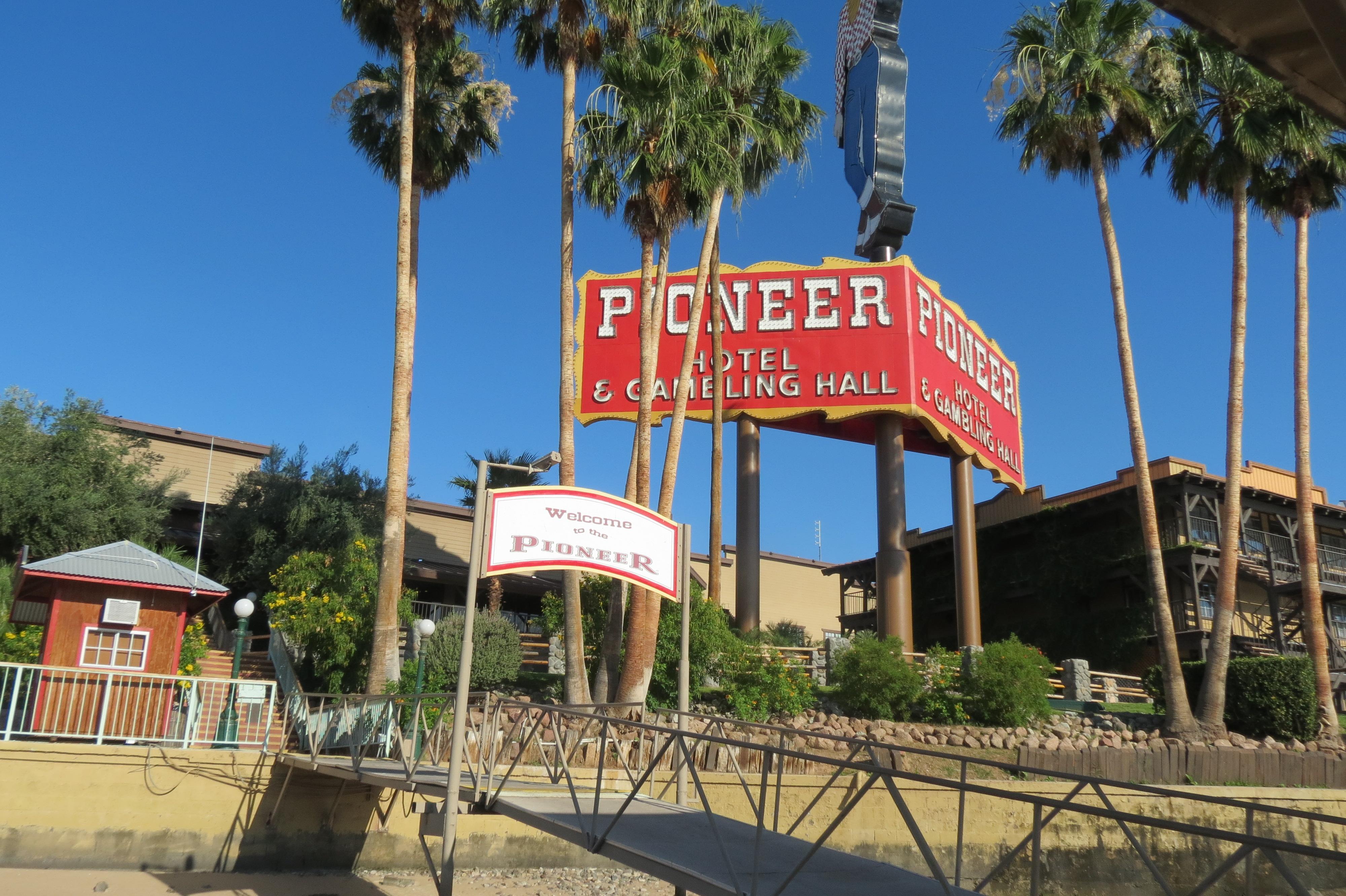 The New Pioneer Hotel Laughlin Bagian luar foto