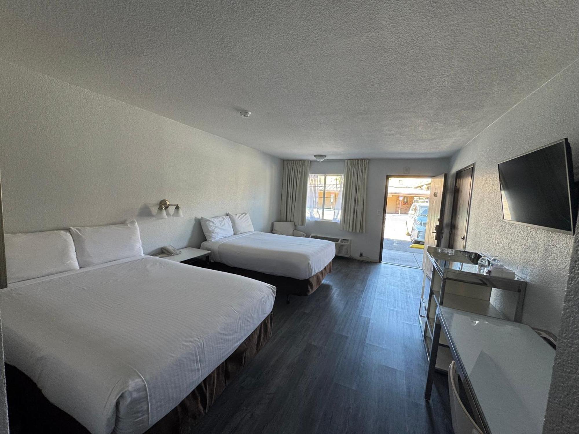 The New Pioneer Hotel Laughlin Bagian luar foto